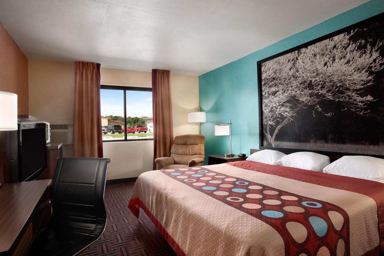 Super 8 by Wyndham Effingham